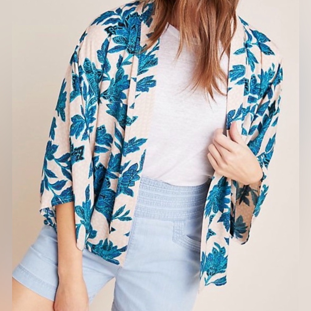 NWT new one size Anthropologie Anderson lauth Floral coral Kimono cardigan blue